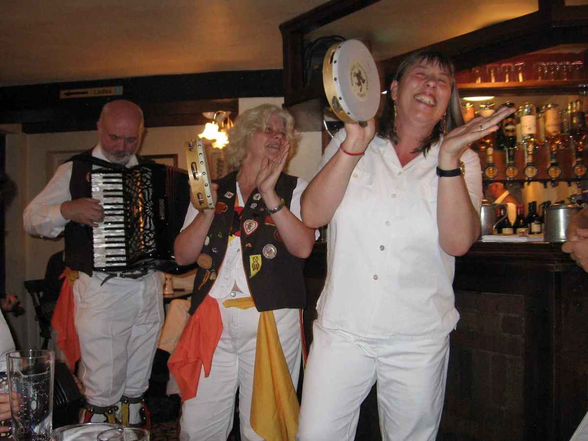 Music session Chandos Arms, Oakley